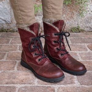 BOS & CO. Burgundy Faux Fur Leather Boots, 37
